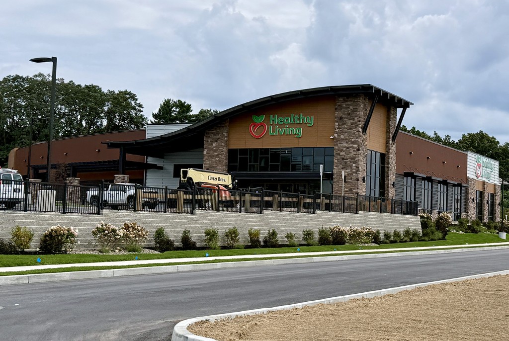 Healthy Living Market storefront at 146 Marketplace in Halfmoon.